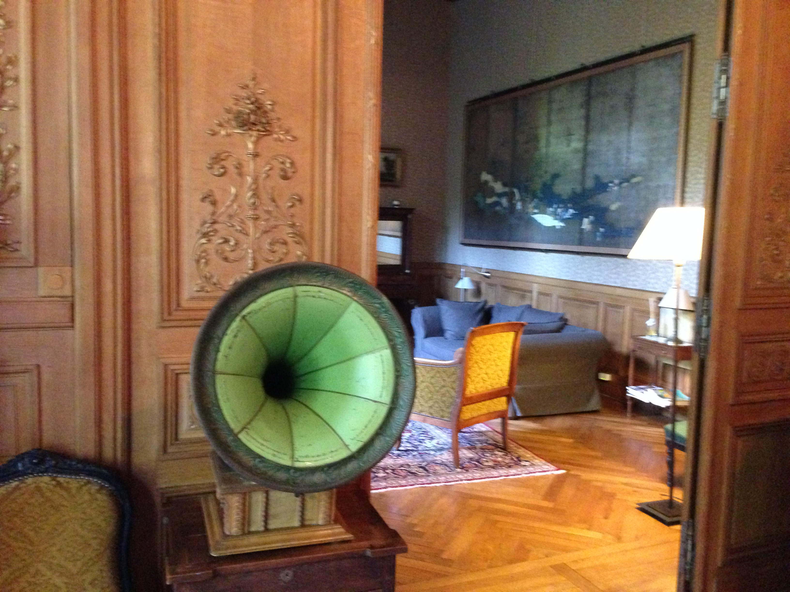 F06072EA-8680-40F9-9419-EE76C0139571